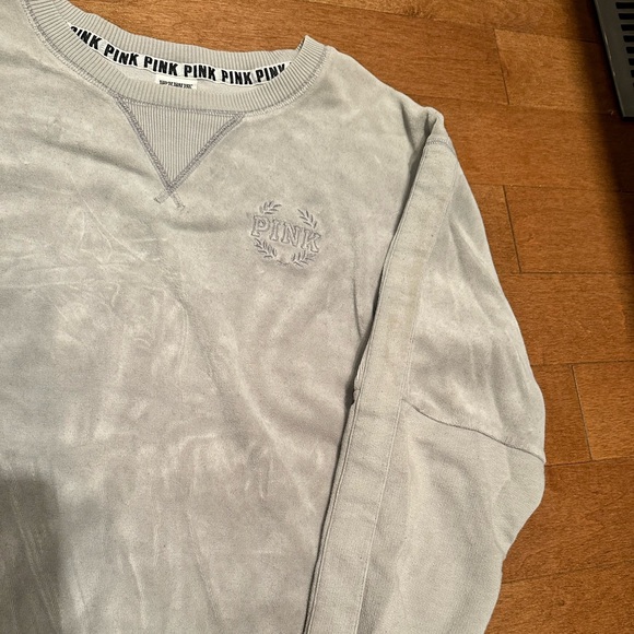 PINK Oversized Grey Crewneck Sweater - Picture 5 of 6